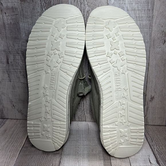 Hey Dude Men's Wally Stretch Slip On Comfort Loafers Casual Shoes Beige Size 8 - Picture 12 of 14